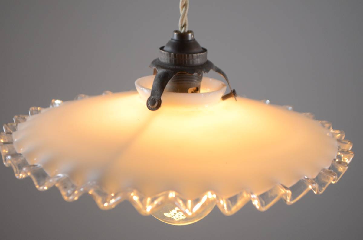 ランプ ガラス 1930年代の吊り下げ フランスアンティーク フランス
