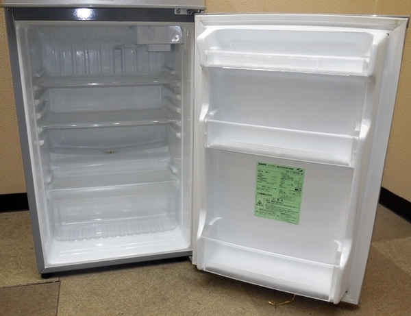 112L SANYO 冷蔵庫 : ヨドバシ.com （ ■関東は送料無料！■【即決】SANYO/2ドア冷蔵庫112L/SR-111M(SB)【it’ｓシリーズ】耐熱100℃トップテーブル★ひとり暮らしに(0R10463)