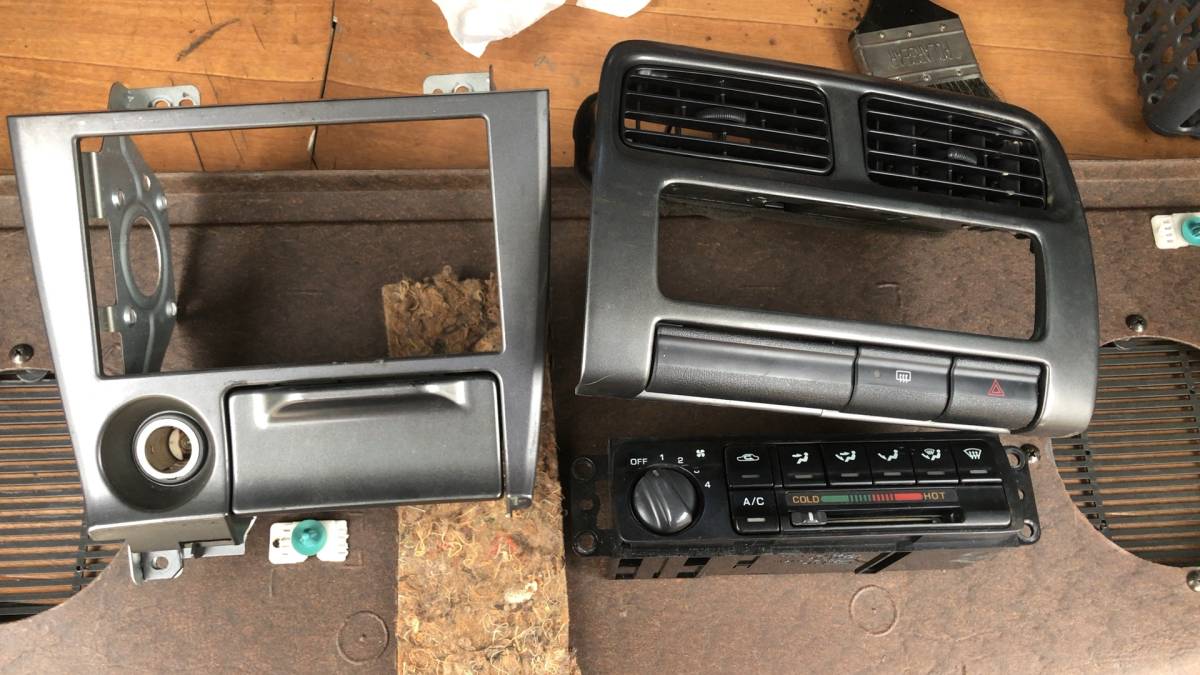 S14 シルビア 後期 センターパネル エアコンパネル 中古品 塗装跡 傷