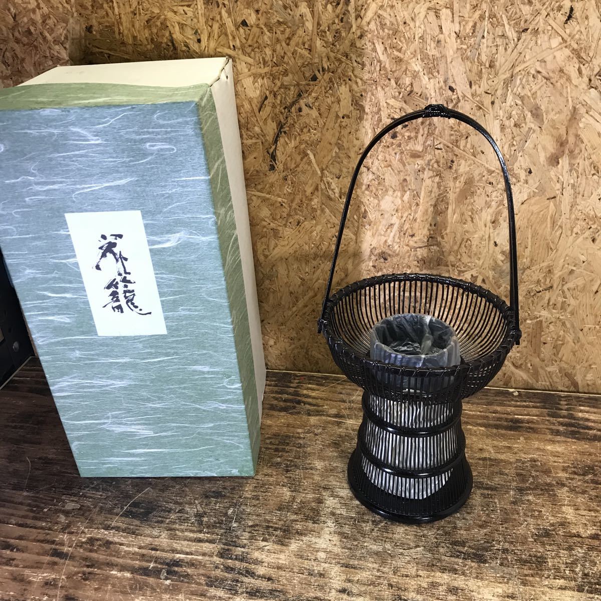 T863 由布竹 花入 花籠 華道 花道 花器 茶道 和室 床間 茶室 竹製 木工 竹工芸 売買されたオークション情報 Yahooの商品情報をアーカイブ公開 オークファン Aucfan Com