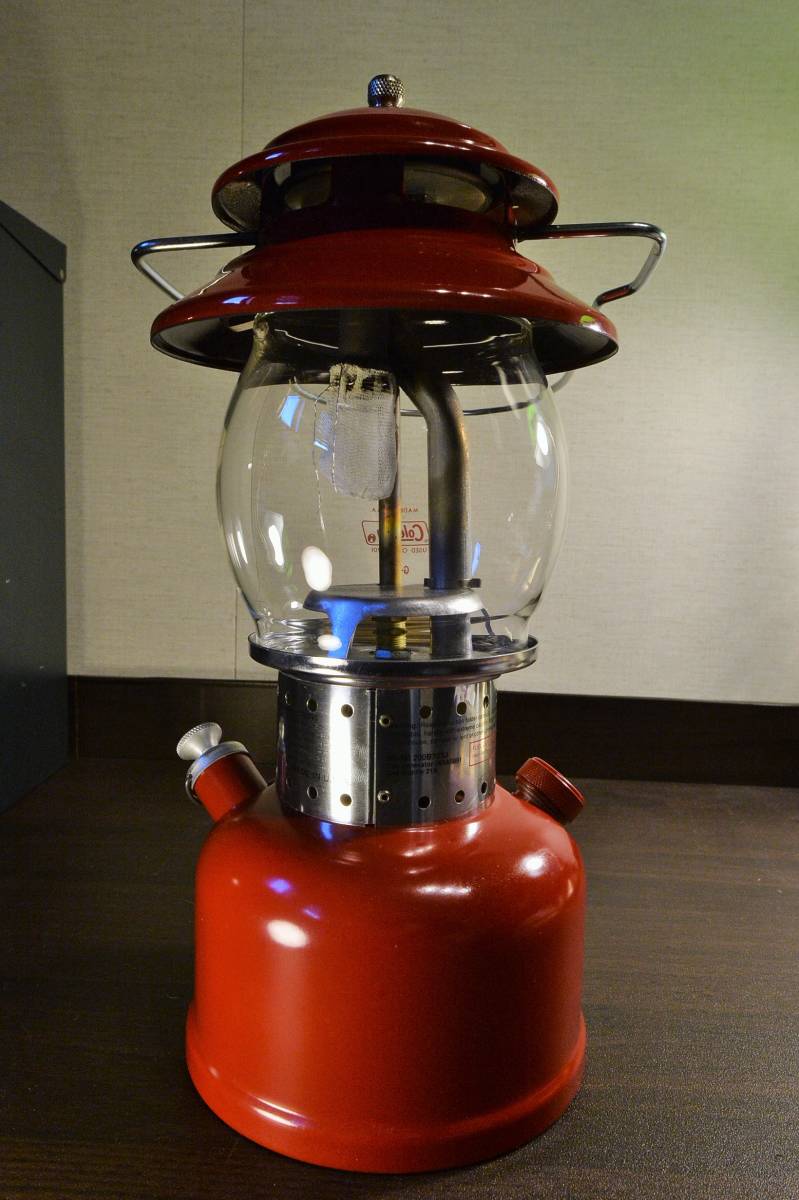 コールマン 200B743J クラシックランタン 赤 ケース付 動作未確認 美品