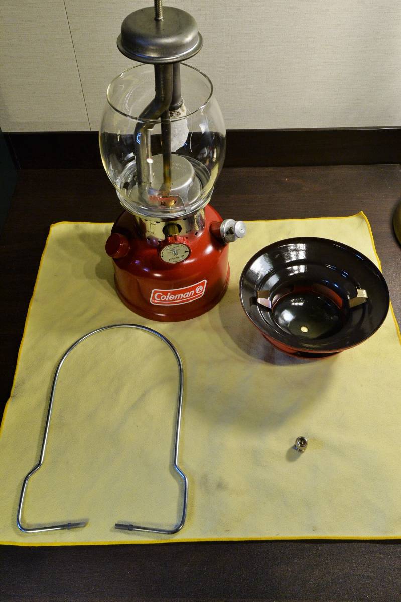 コールマン 200B743J クラシックランタン 赤 ケース付 動作未確認 美品