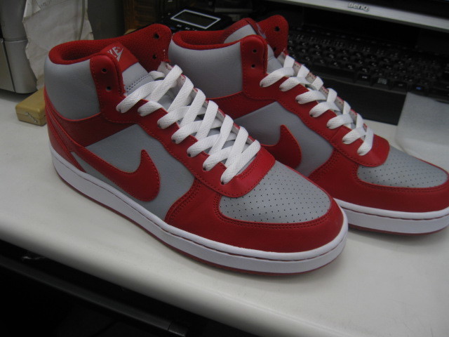 未使用 NIKE ダンク 27cm 赤 グレー　*28675 DUNK NIKE LOW HIGH 中古送料無料NIKE ロー（カラーグレー）の通販