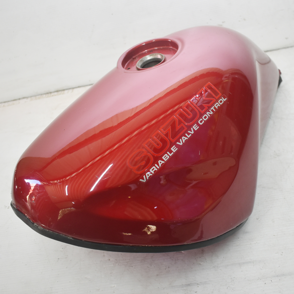 スズキ 燃料タンクBANDIT 400 スズキ バンディット400V 【公式通販】