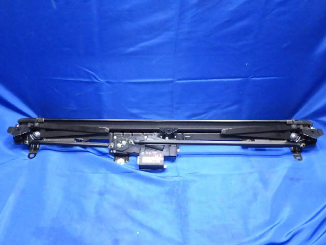 数量限定，限定SALE H26年 レクサス IS 300hバージョンL AVE30 リアサンシェード 64350-53020 ASE30 AVE35 GSE30 GSE31 GSE35 30系 ZNo:04001297(その他)｜売買されたオークション情報、yahooの商品情報をアーカイブ公開 - オークファン その他