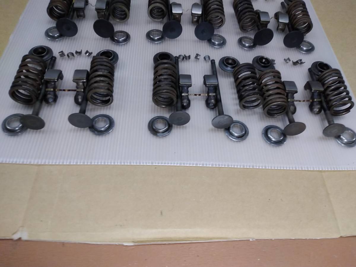 ☆F6Aツインカムターボエンジンのバルブ・バルブスプリング・ロッカー 