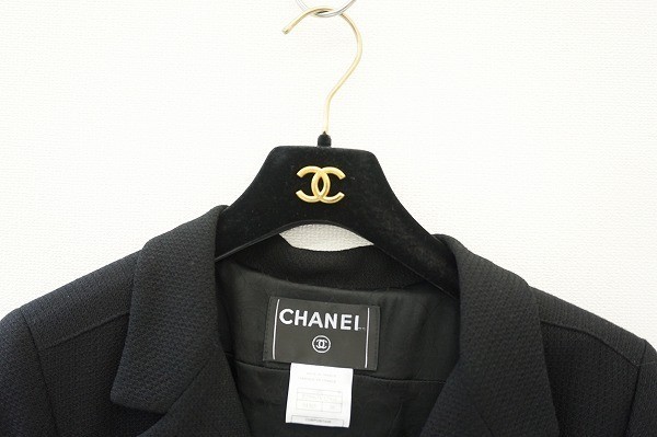 spc シャネル CHANEL ジャケット 38 黒 ベルト付き ハンガー付き 07C
