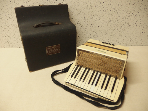 楽器・機材 TOMBO アコーディオン 昭和レトロ
