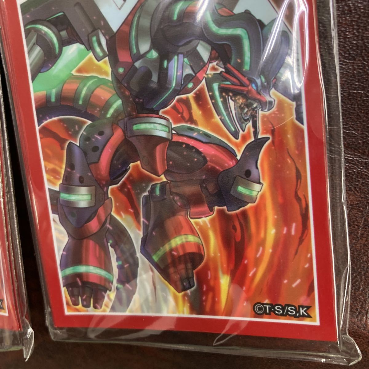 遊戯王□ヴァレルロード・ドラゴン□スリーブ20枚×2パック□40枚セット