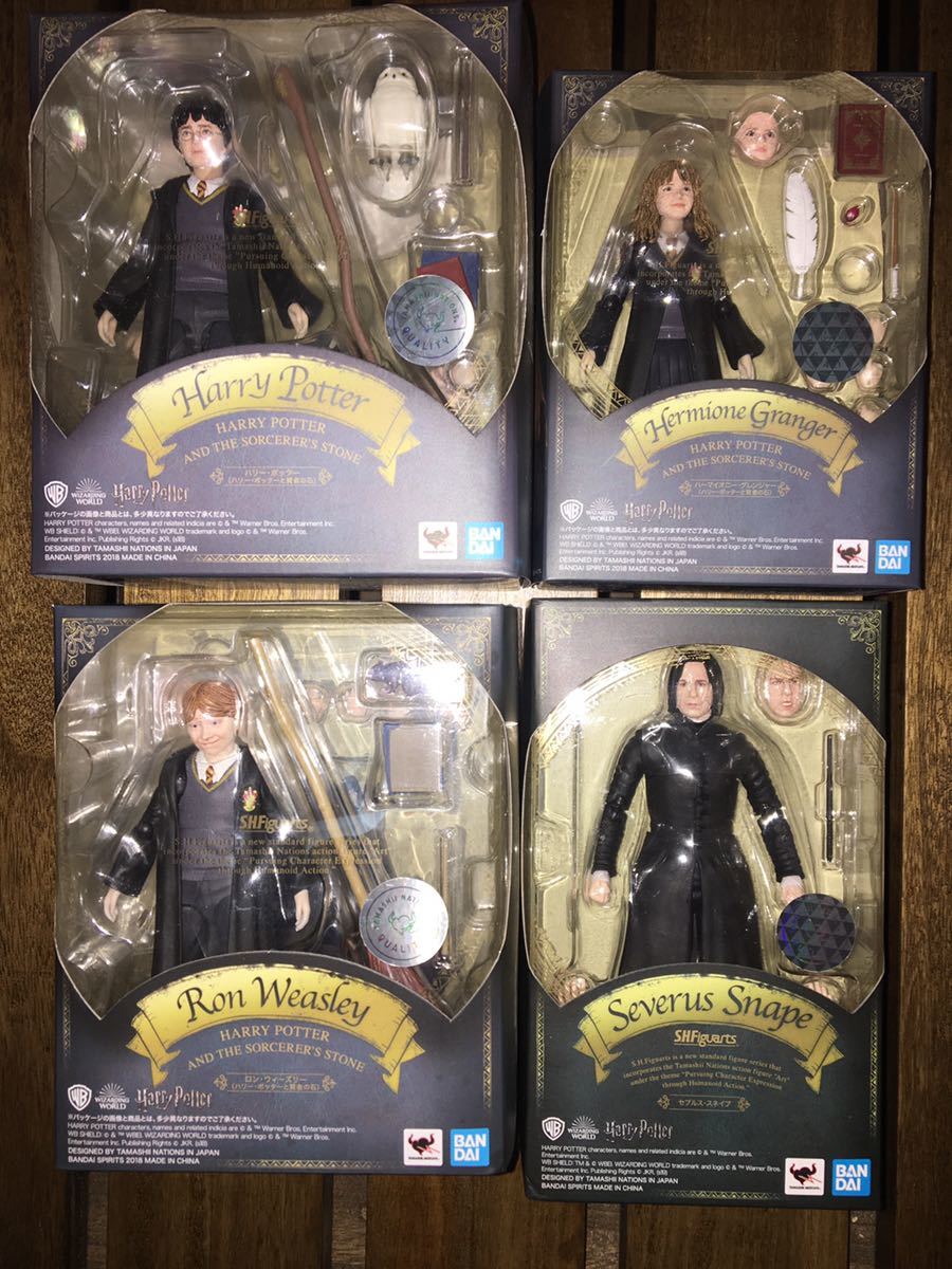 S H フィギュアーツ ハリー ポッター ロン ウィーズリー ハーマイオニー グレンジャー セブルス スネイプ 賢者の石 その他 売買されたオークション情報 Yahooの商品情報をアーカイブ公開 オークファン Aucfan Com