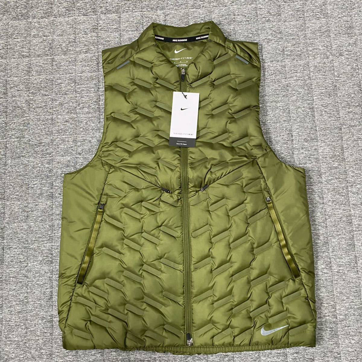 新品 M ナイキ ランニングベスト サーマ レペル 中綿ベスト ランニング