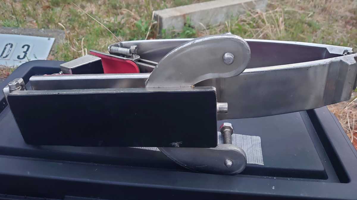 クエ竿受け 東川製作所特殊ステン板バネ6キロタイプ ダイコー 