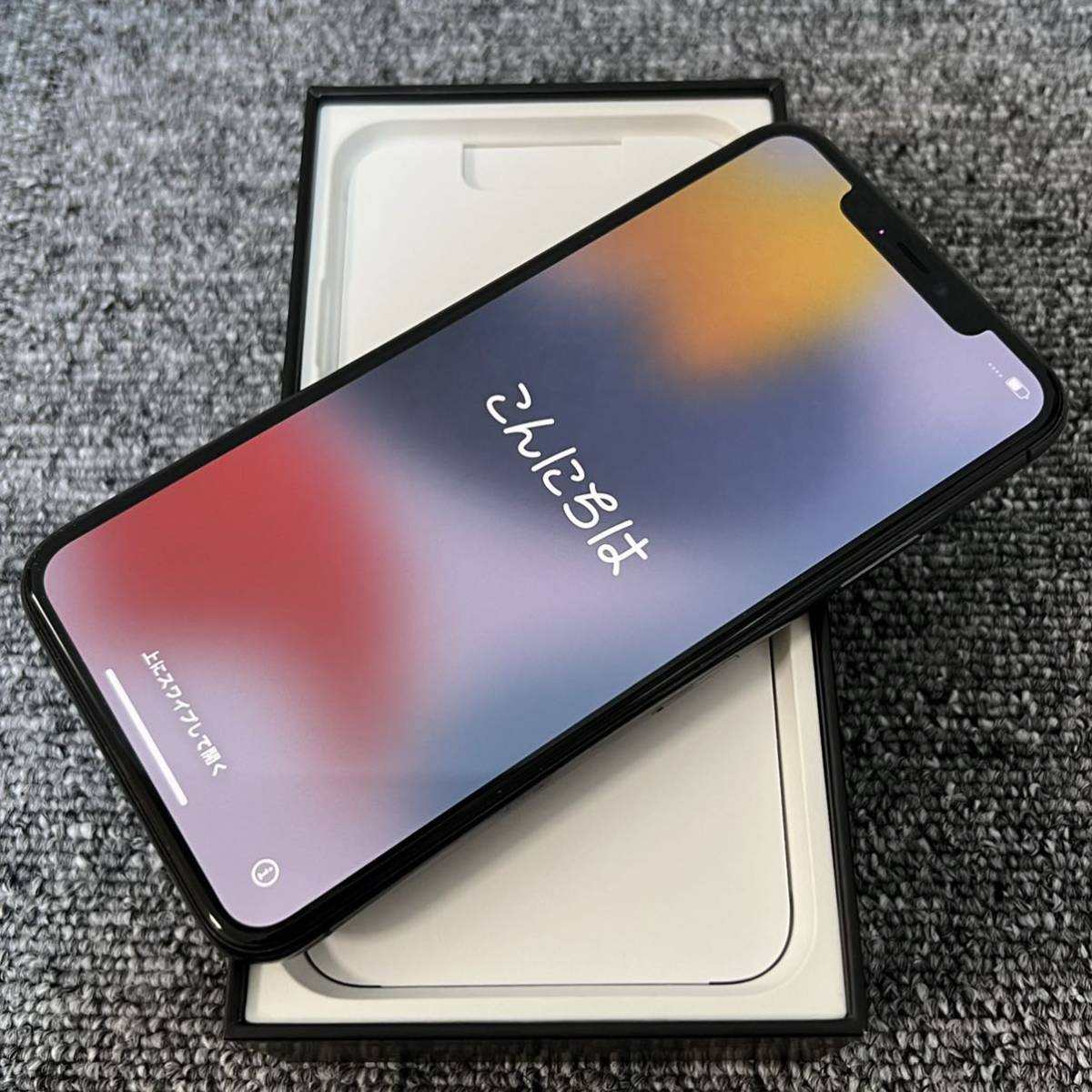 美品】Apple iPhone 11 Pro Max SIMフリー スペースグレイ 256GB 
