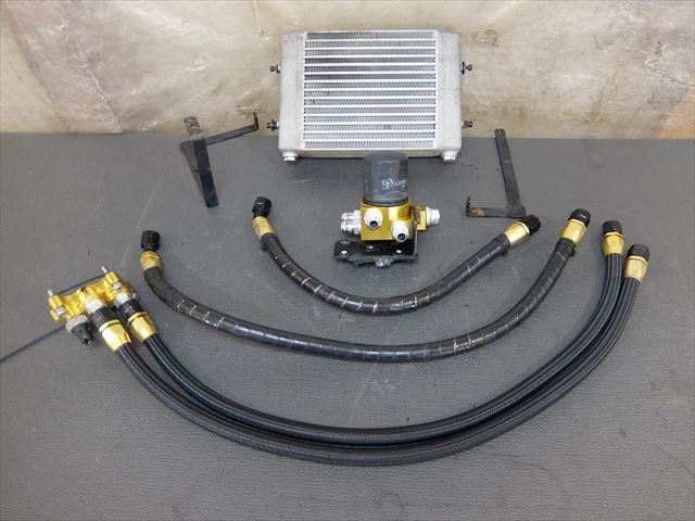 S13 シルビア SR20DETにて使用　ＨＰＩ　オイルクーラーキット/サイドタンクタイプ　　_1