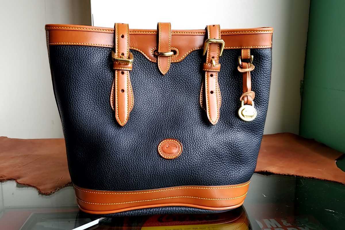 & Tote Dooney Bourke Canvas - バッグ(ファッション for 