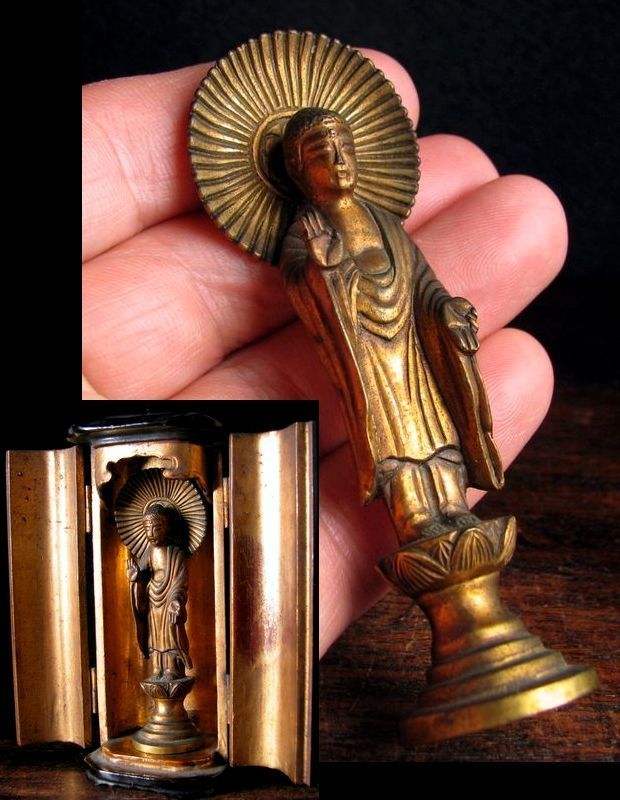 仏教美術 時代物 懐中仏 厨子入り鍍金銅製阿弥陀如来像 高さ：8cm 仏像/