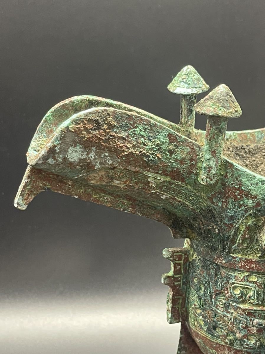 ☆青銅 中国 商時代帝王 三足 酒器 爵 刻紋 古玩 酒杯 ☆時代物(銅製