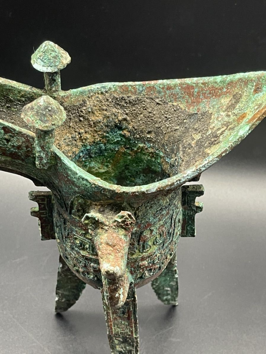 ☆青銅 中国 商時代帝王 三足 酒器 爵 刻紋 古玩 酒杯 ☆時代物(銅製
