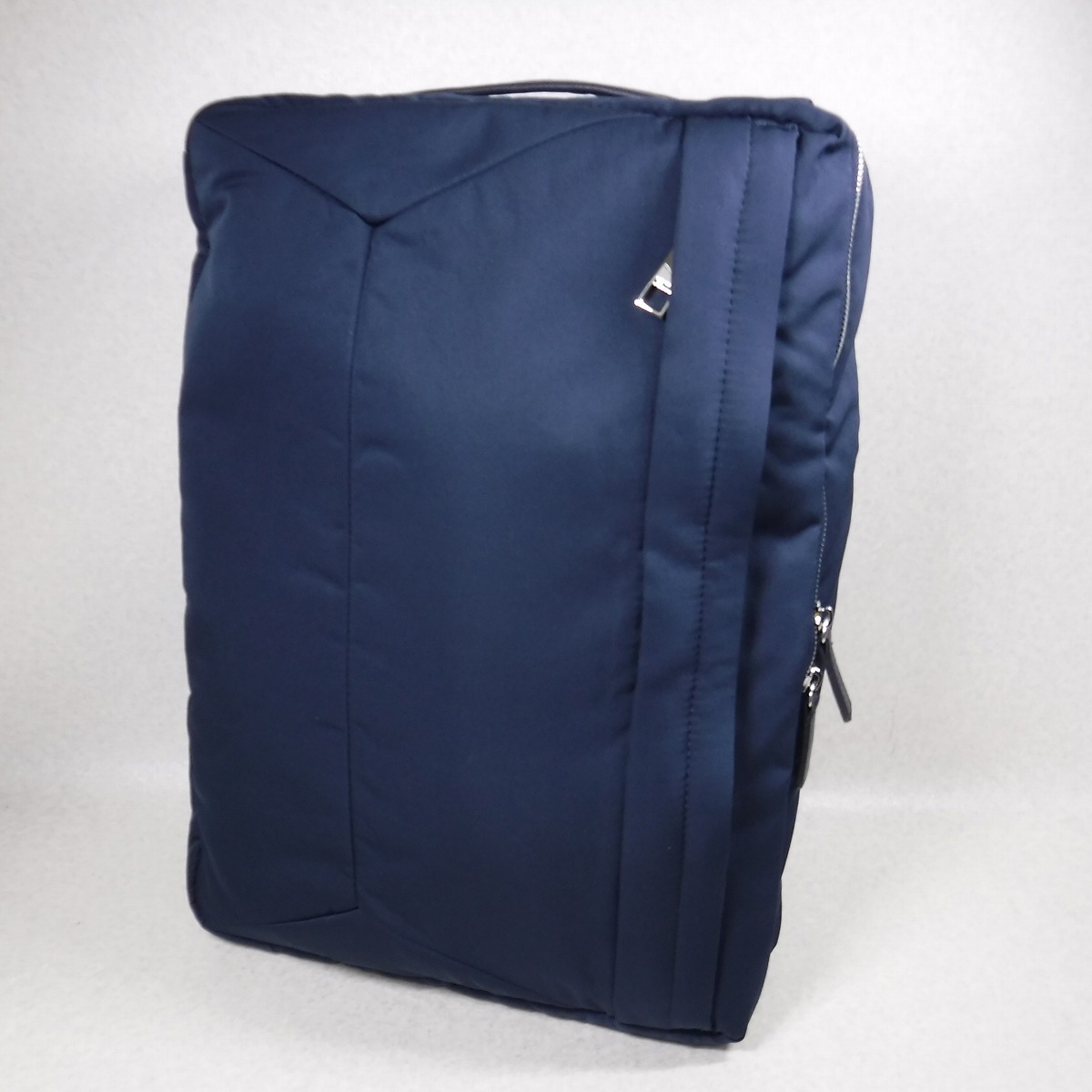 BB232 IS/IT イズイット 新品 3WAY 多機能 ビジネスバッグ 定価27500円