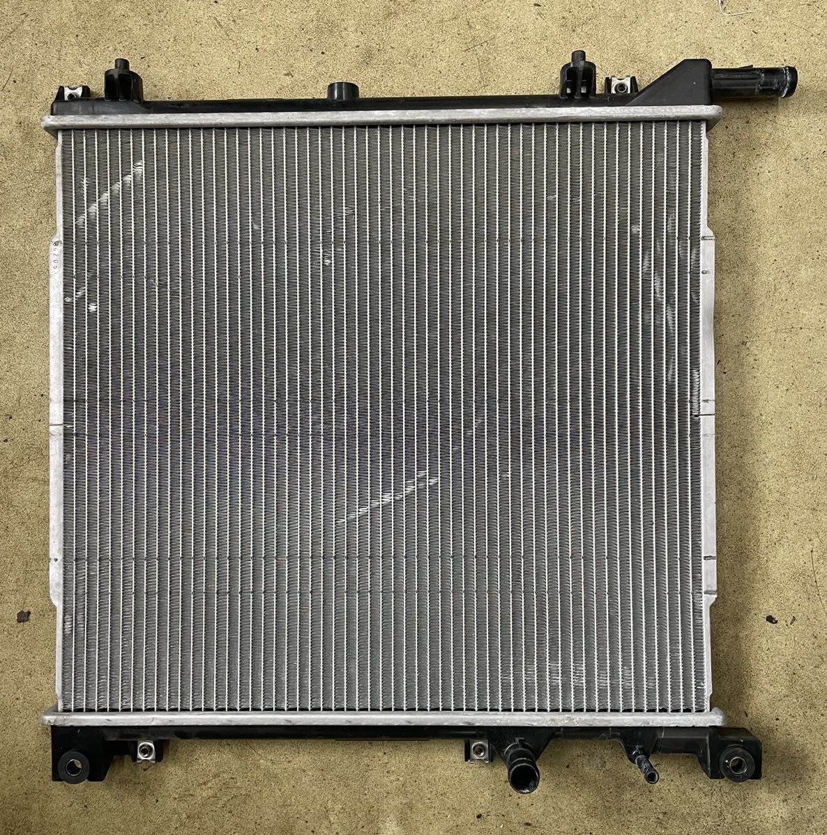 【超激得，100%新品】 ノート e-Power eパワー NE12 HE12 E12 SNE12 ラジエーター サブラジエーター インバーター 21410-5WZ0B(ラジエーター)｜売買されたオークション情報、yahooの商品情報をアーカイブ公開 - オークファン 日産用
