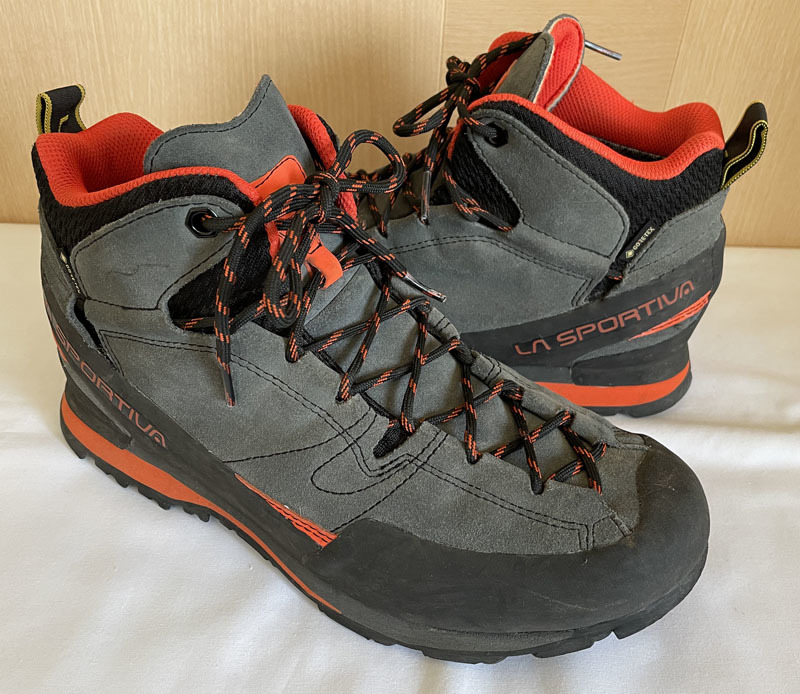 お得，100%新品 スポルティバ ボルダーX ミッド GTX EU#42-1/2 ハーフサイズの並行輸入品(27.0cm)｜売買されたオークション情報、yahooの商品情報をアーカイブ公開 - オークファン 27.0cm