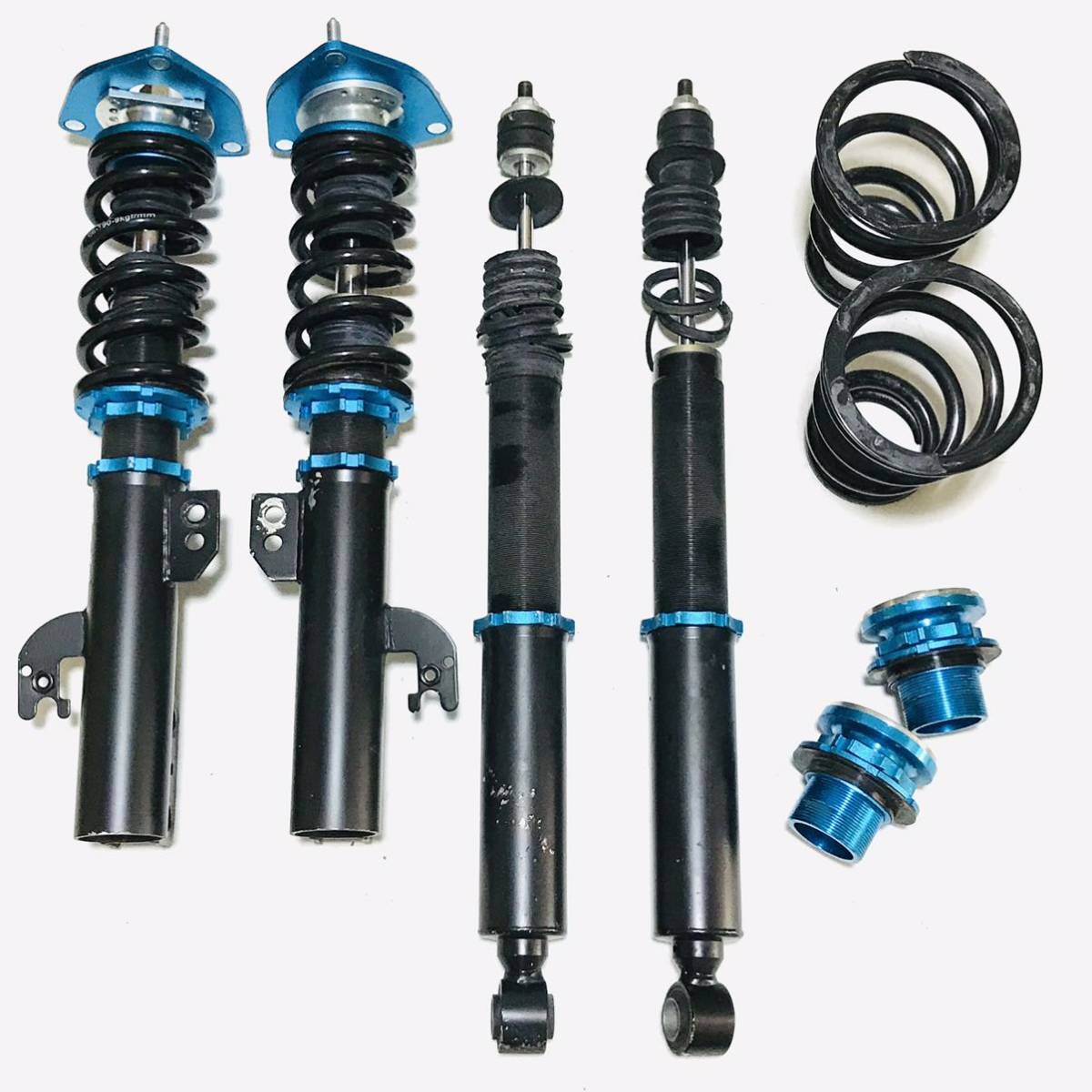 未使用車高調リアのみ フルタップ式 メーカー不明　10アルファード等 トヨタ10系アルファード用メーカー不明フルタップ車高調中古品