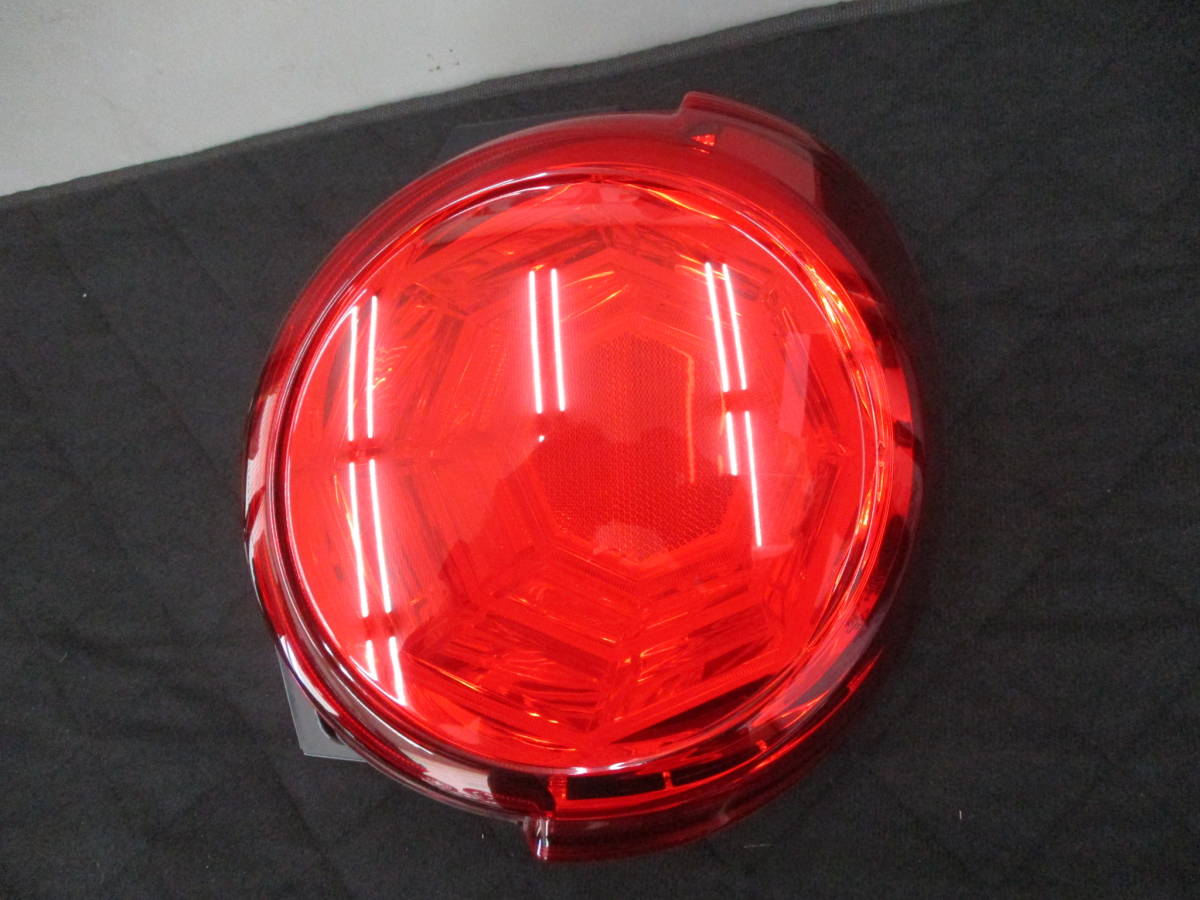 限定SALE，品質保証 2204-NN3L LA250S LA260S キャスト 純正 右 テールランプ 20519 LED点灯確認済み 良品(テールライト)｜売買されたオークション情報、yahooの商品情報をアーカイブ公開 - オークファン ダイハツ用