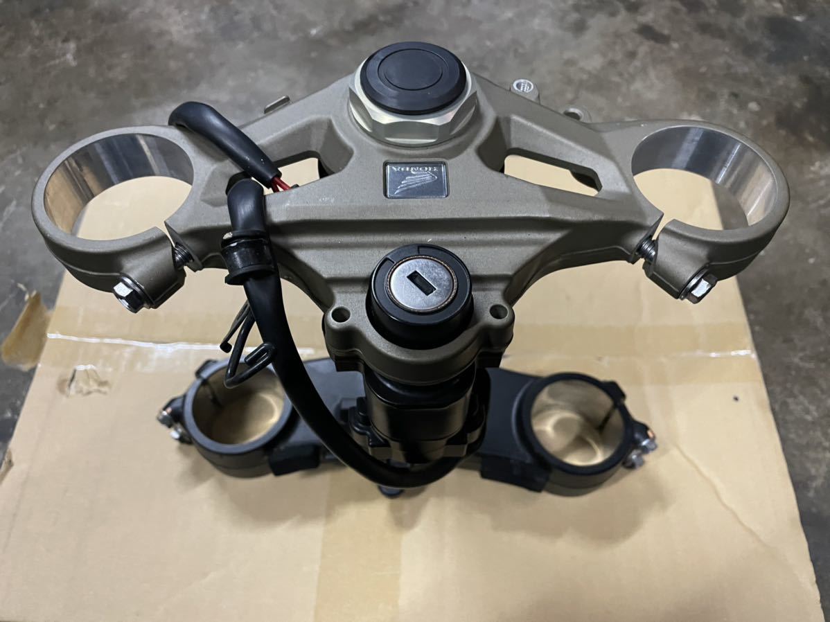 ホンダ CBR1000RR SC77 HRC レースベース車 三又 トップブリッジ 