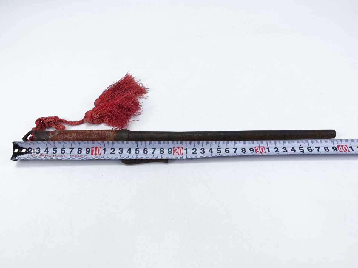 鉄製十手大小二本 長さ：31.5～38cm 重量：322～536g ○ 武具 十手術
