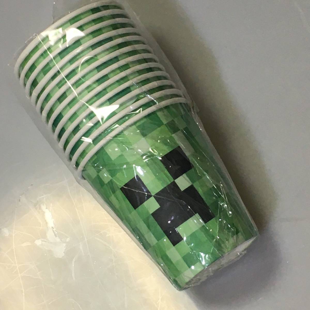 Minecraft マインクラフト マイクラ 紙コップ 紙皿 コップ12カップ 皿12枚セット カップ 売買されたオークション情報 Yahooの商品情報をアーカイブ公開 オークファン Aucfan Com