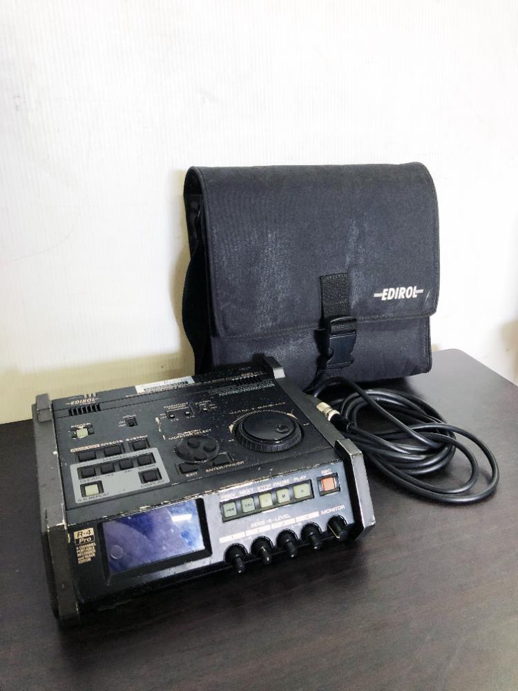 BEHRINGER INUKE NU3000 パワーアンプ 【保管A2】 【公式通販】