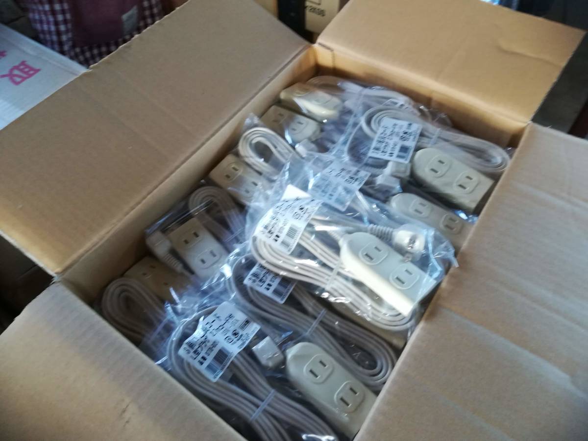 ☆１０個入り☆ ３個口延長コード OAタップ 2.7mコード付 　日本製 made in JAPAN 茨城工場直送 新品　ご自宅/店舗/オフィス/倉庫/業者用　_3