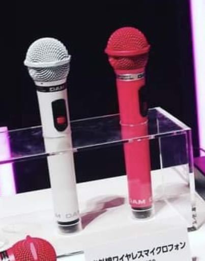 audio-technica ワイヤレスマイクセット 白、ピンク極上！ オーディオテクニカ製 ワイヤレス マイク フルセット A-1 オーディオ