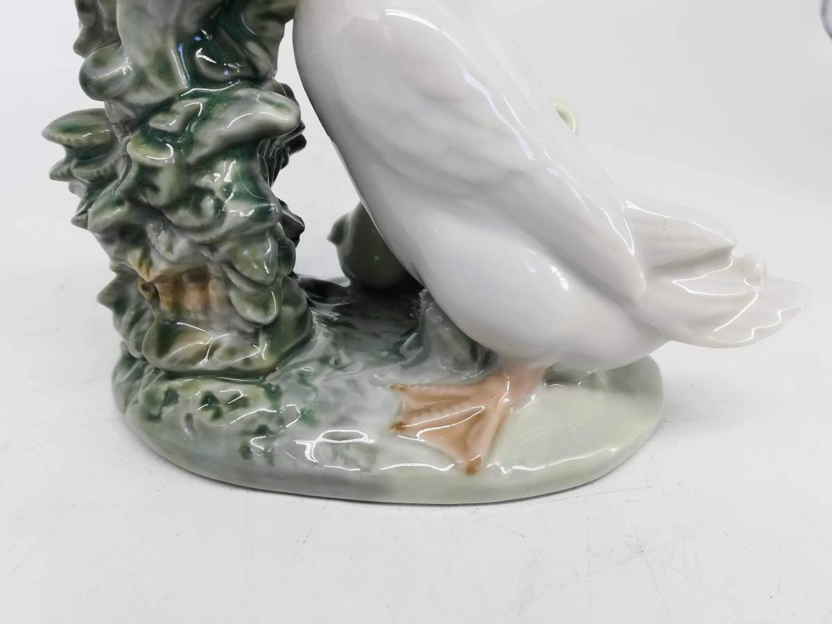 リャドロ　Lladro 陶器人形　カタツムリとアヒルたち かたつむりとアヒルたち | リヤドロ公式オンライン