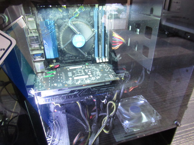 ■ゲーミングPC■IN-WIN Corei5/3.20GHz Win10Home/2TB/8GB(DDR3)/GeforceGTX1650搭載
