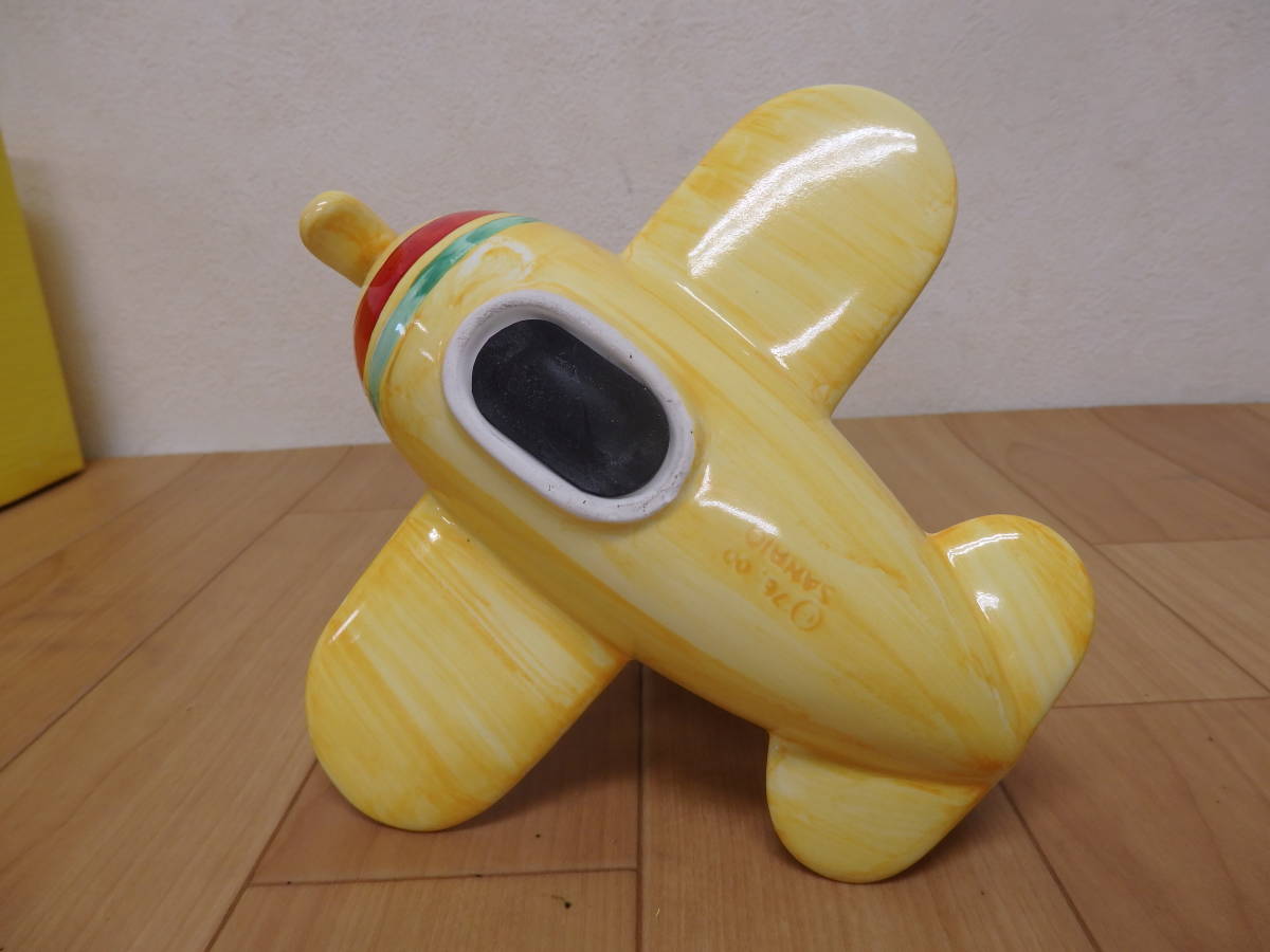F5-4.4) サンリオ ハローキティ 陶製貯金箱 飛行機型 黄色 陶器製