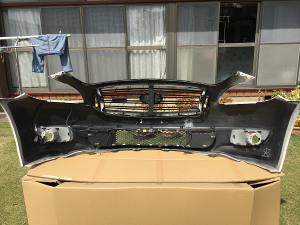 ☆Y51フーガ TypeS用フロントバンパー かなり綺麗です！QAAクリスタル