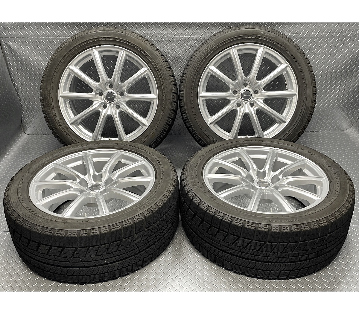 新品，豊富な レクサス LS エコフォルム 19インチ&times;8J +25 PCD120 ブリヂストン ブリザック RFT スタッドレス 245/50R19 LEXUS 22040043(スタッドレスタイヤ)｜売買されたオークション情報、yahooの商品情報をアーカ 5穴