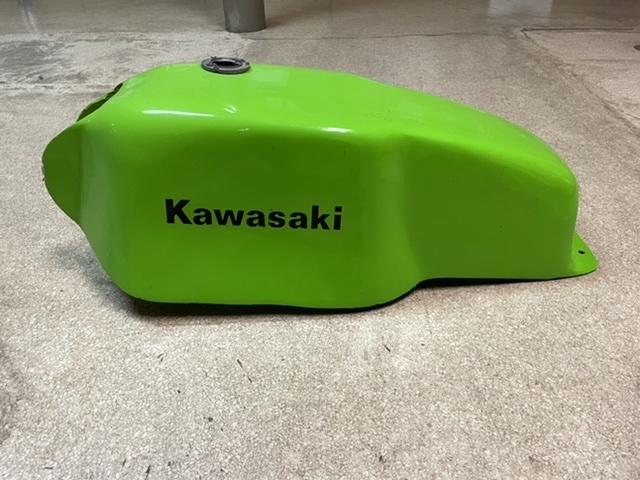 FRPロングタンク カフェレーサー 旧車 カワサキ スズキ ヤマハ ホンダ 