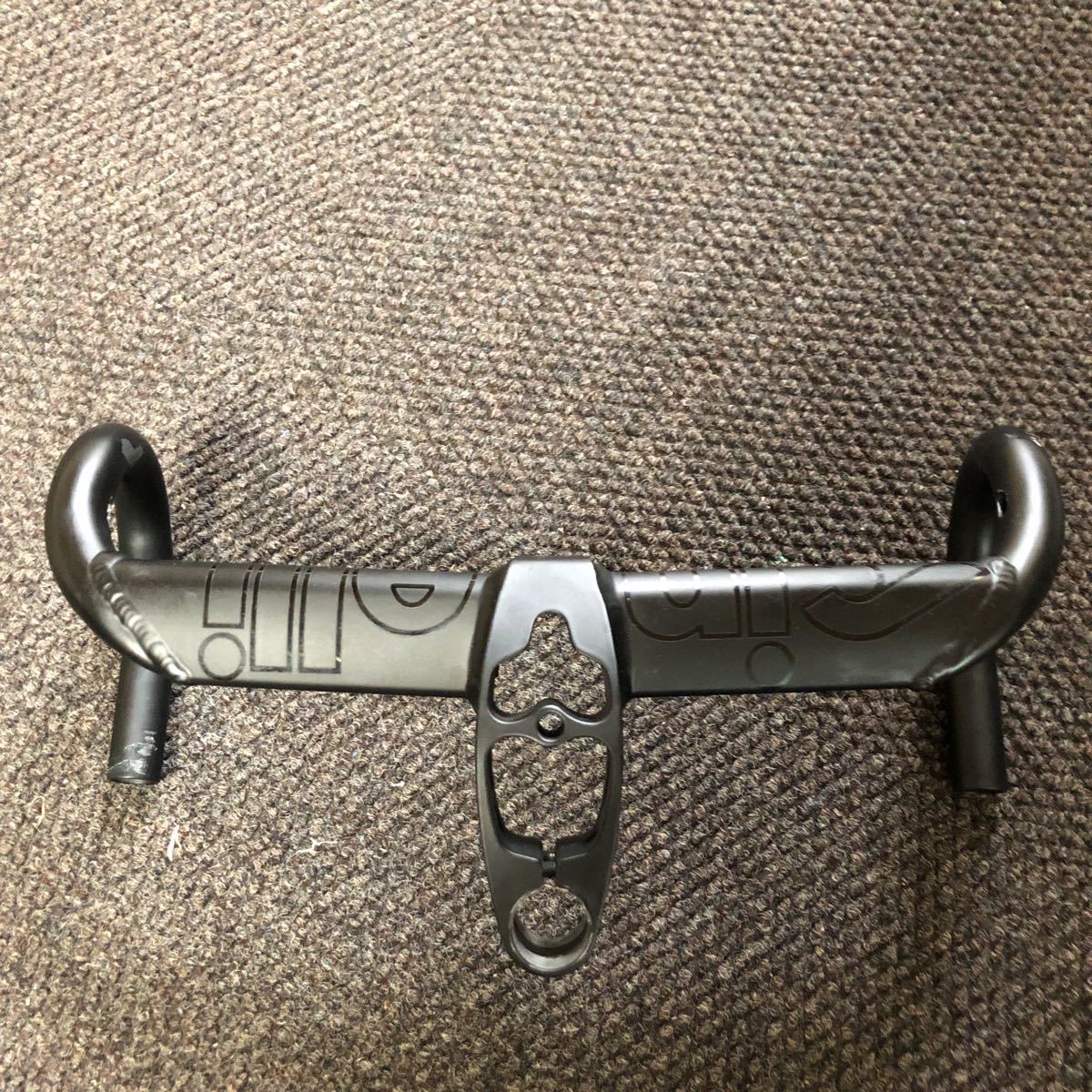 Cinelli Integralterハンドルバー ブラック 1インチ Cinelli Integralterハンドルバー ブラック 1インチ Cinelli