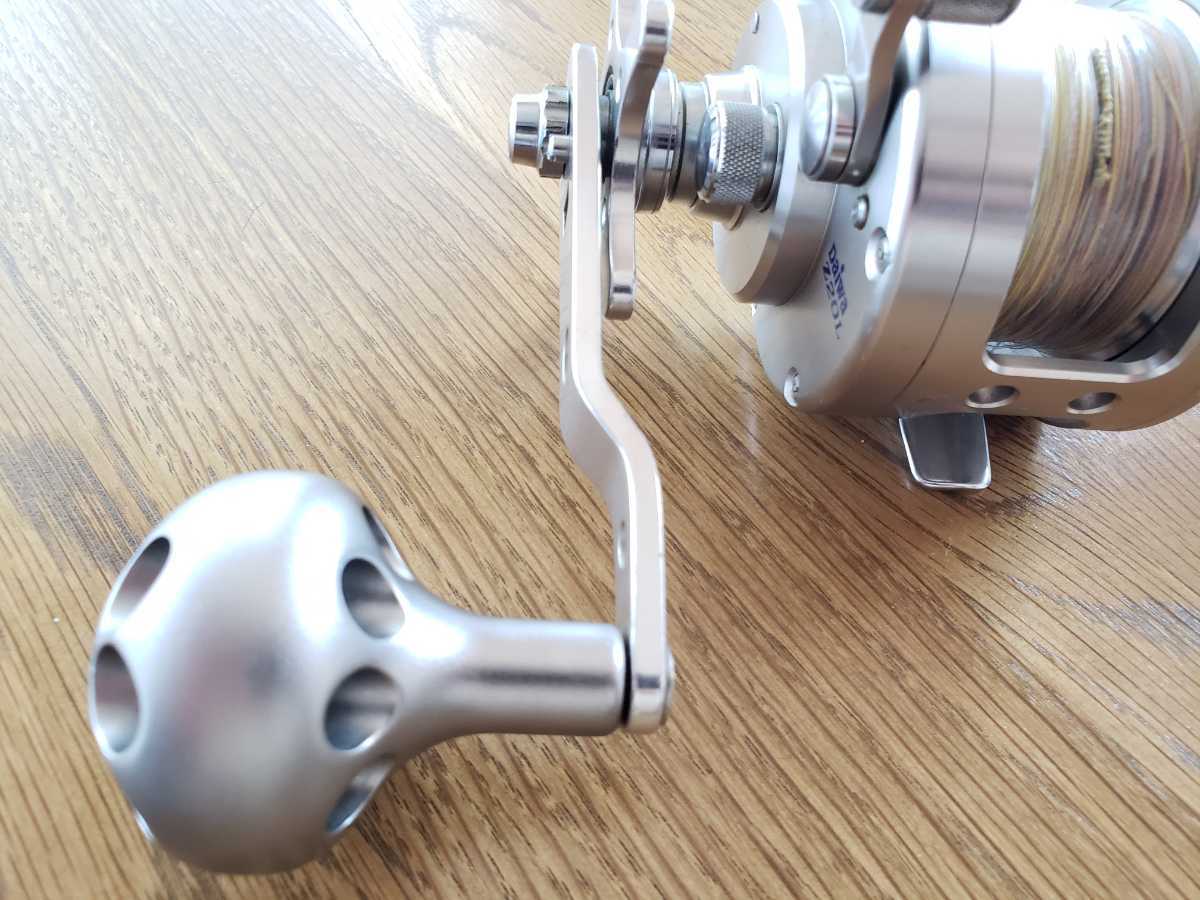 最安値スタート ダイワ ソルティガ Z20L 左巻き カスタムハンドル 機関