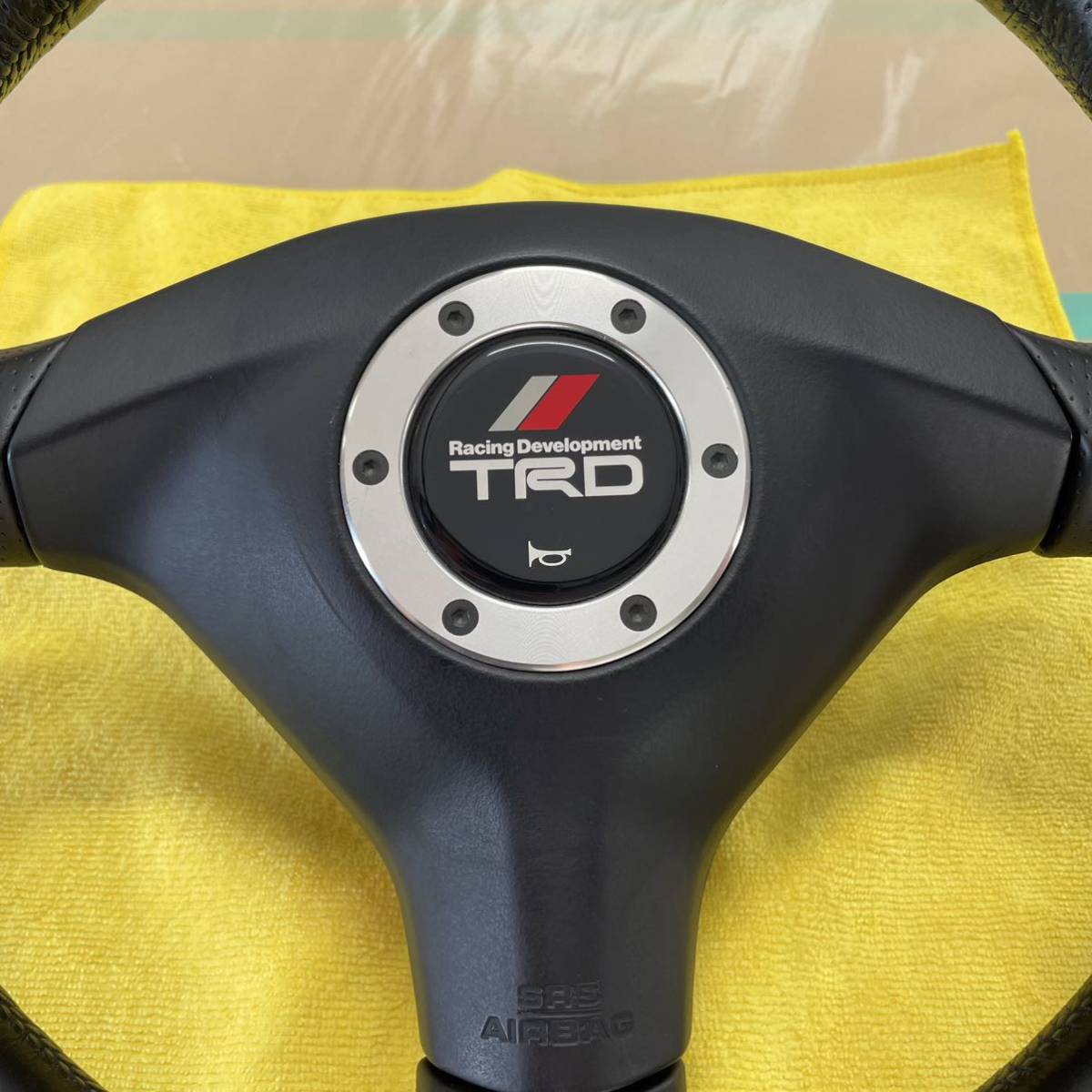 TRDステアリング　トヨタ