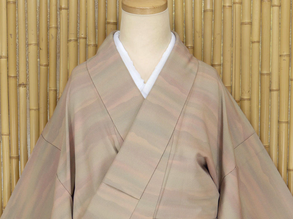 【100%新品，豊富な】 京かんざし m-565 単衣 洗える高級ポリエステル 紋付色無地(仕立て上がり)｜売買されたオークション情報、yahooの商品情報をアーカイブ公開 - オークファン 仕立て上がり
