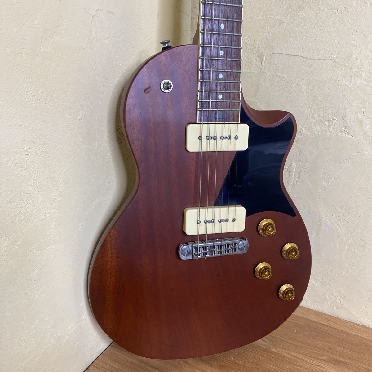 ラリビー エレキ LARRIVEE RS-2 ハードケース付(本体)｜売買された 