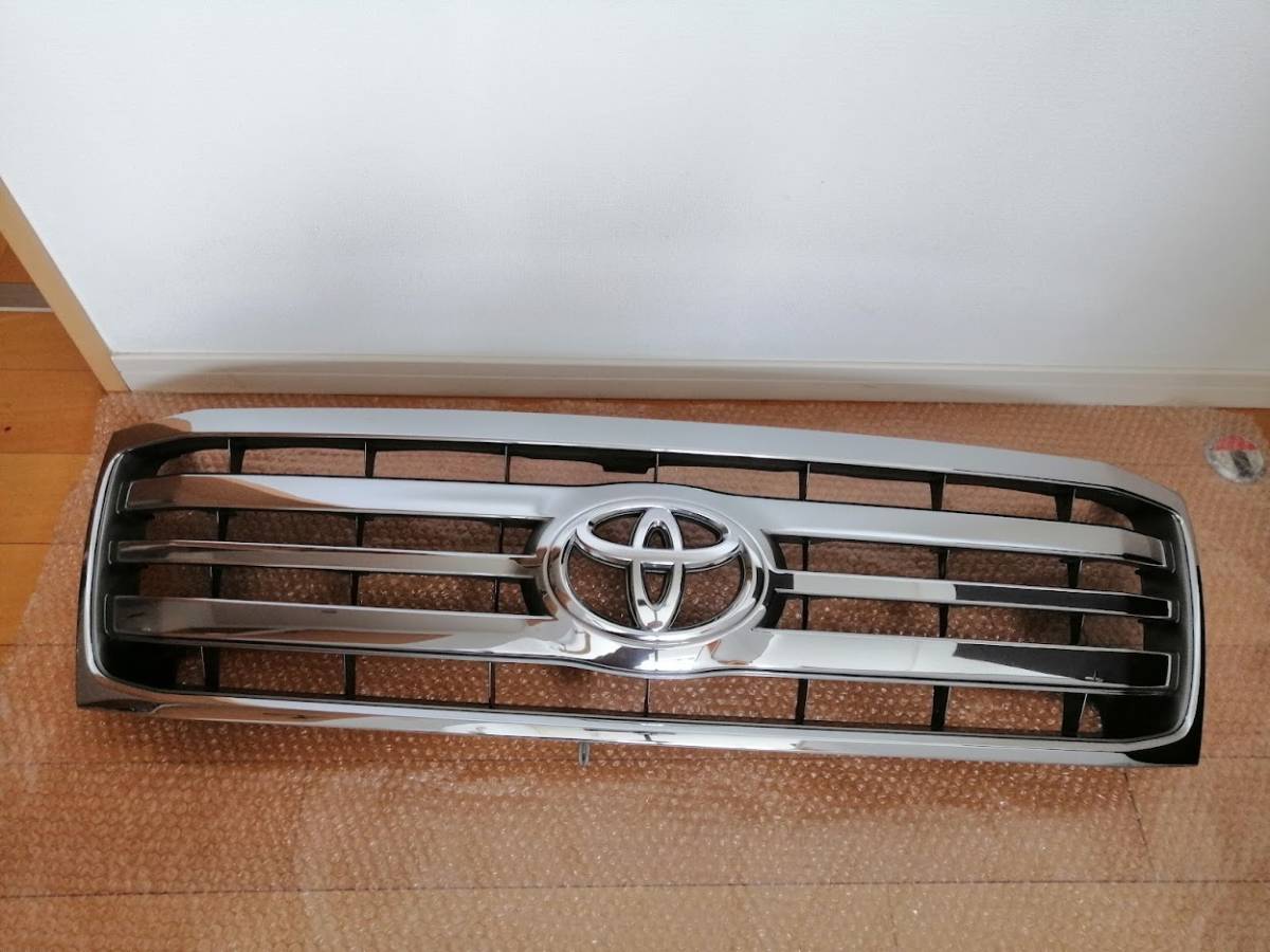 トヨタ ランドクルーザー ランクル 100 純正 フロントグリル ランクル100 トヨタ ランドクルーザー100 LAND トヨタ純正フロントグリル 中・後期