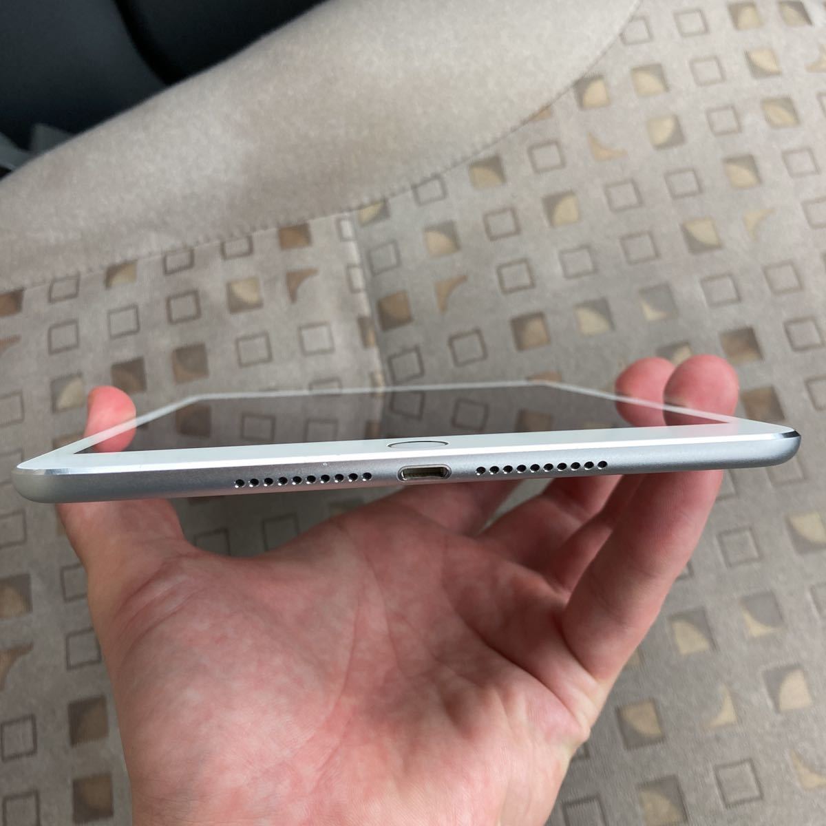 mini 16GB iPad Apple 0 Wi-Fiモデル 第4世代 Wi-Fi : 整備済み品