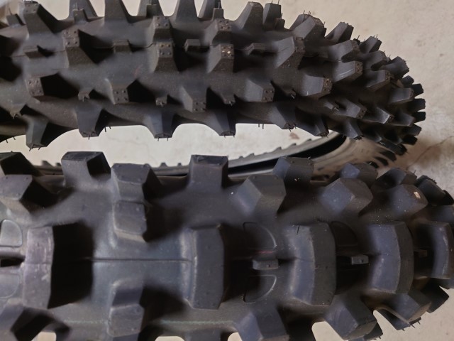 MOTOCROSS モトクロス タイヤ BRIDGESTONE ブリジストン MEDIUM M101