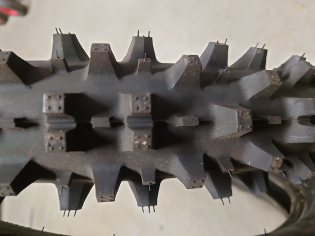 MOTOCROSS モトクロス タイヤ BRIDGESTONE ブリジストン MEDIUM M101