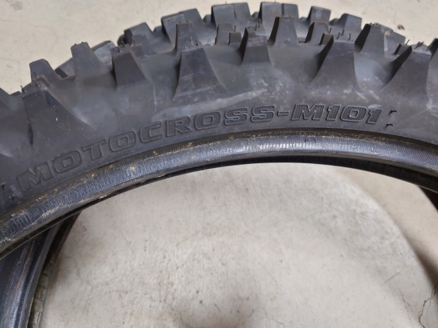 BRIDGESTONE MOTOCROSS M101【新品1本と中古1本】 MOTOCROSS モトクロス タイヤ BRIDGESTONE ブリジストン MEDIUM M101