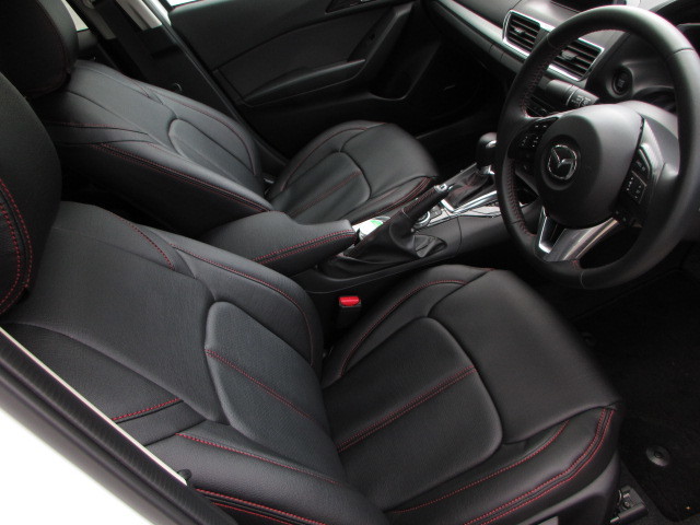 Clazzio クラッツィオ MAZDA AXELA用 カスタムオーダー BMアクセラ